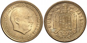 1953*1960. Estado Español. 1 peseta. (Cal. 86). 3,41 g. Escasa así. S/C.