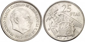 1957*61. Estado Español. 25 pesetas. (Cal. 32). 9,37 g. Escasa. S/C-.