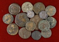 Lote de 14 bronces de diversas cecas, incluye 1 dracma d'Empúries y 1 denario de Bolscan. Total 16 monedas. A examinar. MC/MBC-.