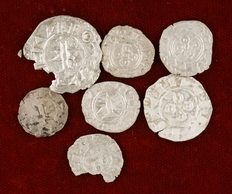 Lote de 2 diners y 5 óbolos melgoreses, dos con cospel faltado. Total 7 monedas....
