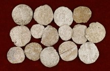 Lote de 13 diners y 2 òbols medievales catalanes de reinados y cecas distintas, a clasificar. Total 15 monedas. RC/MBC.