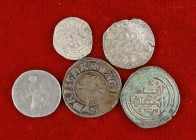 Lote de 5 monedas medievales. A examinar. BC/MBC.