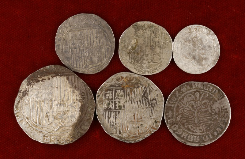 Reyes Católicos. 1/2, 1 (tres), 2 y 4 reales. Lote de 6 monedas. A examinar. BC-...