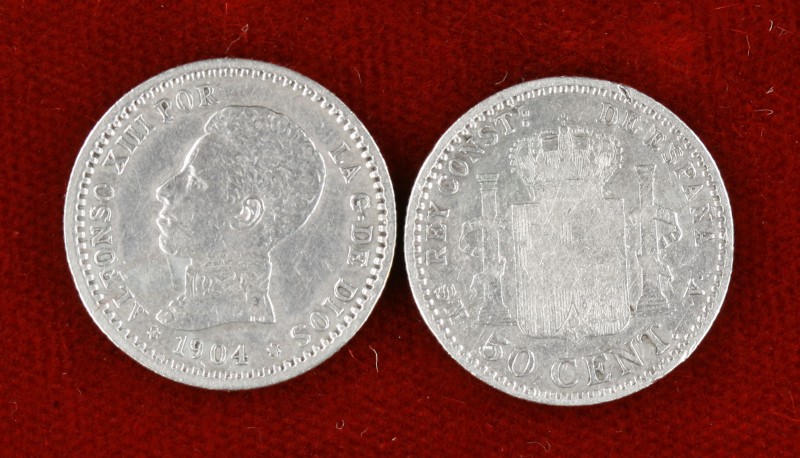 1900 y 1904. Alfonso XIII. SMV. 50 céntimos. Lote de 2 monedas. A examinar. BC/B...