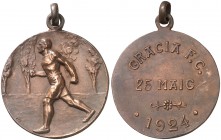 1924. Barcelona. Gràcia F. C. (Cru.Medalles 1641). 11,15 g. 30 mm. Bronce. Con anilla. MBC+.