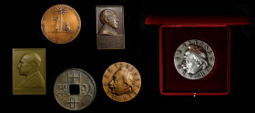 MIXED LOTS. Septet of Larger Size Medals (6 Pieces), 1907-1980s. All UNCIRCULATED.
A mixture of various medals, two commemorating Einstein with one i...