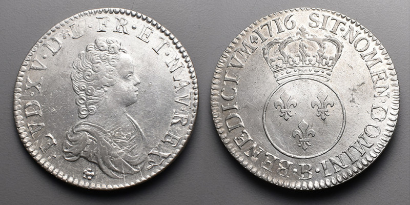 Le Royaume de France > Louis XV (1715-1774)
Ecu vertugadin. B=Rouen. 1716 .
A/ L...
