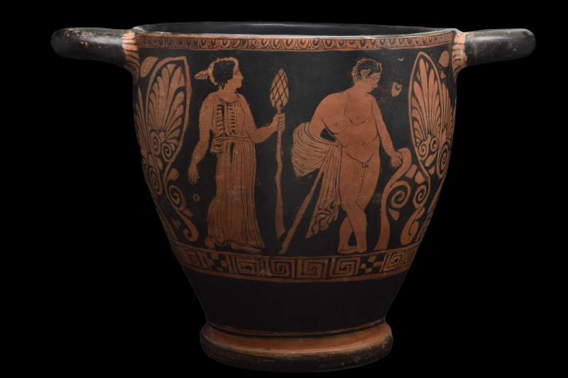 VERY LARGE APULIAN SKYPHOS
Ca. 370-360 BC. 
A very sizeable and attractive red...