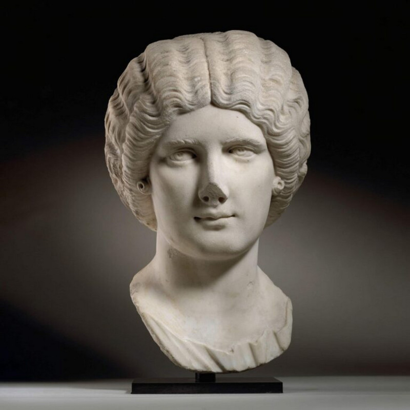 IMPORTANT MARBLE PORTRAIT OF A SEVERAN LADY, POSSIBLY JULIA DOMNA
Ca. Early 3rd...