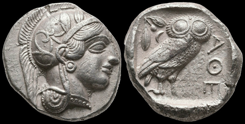 ATHENS, ATTICA. AR TETRADRACHM
Ca. 440-420 BC. 
Obv: Helmeted head of Athena r...