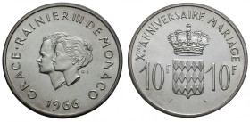 Monaco. 
RAINIER III, seit 1949. 10 Francs 1966 auf den 10. Jahrestag der Hochzeit. Die Köpfe des Fürstenpaares n. l. Rv. Gekröntes Wappen. 37 mm; 25...