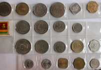 Ceylon. 
Unabhängig. 
LOT von 20 Kleinmünzen. Inkl. 1 Rupie 2500 Jahren Buddhismus, KM # 125, 1 Rupie 1963, 1 Rupie 1978, KM # 144, 2 Rupien 1984, K...