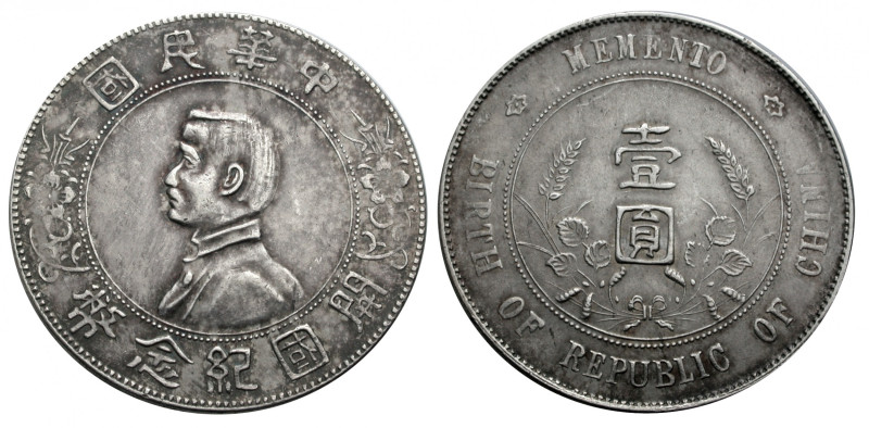 China. 
Republik,. 
Dollar (1927). Büste des Präsidenten Sun Yat Sen n. l. Rv....