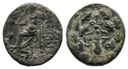 (Bronze, 4.44g 18mm)Tarsos AE18, club / seated Zeus
Tarsos , Cilicia. AE18 (4.01 g), 1st Century BC.
Obv. Club between HM and monogram TPO, all within...