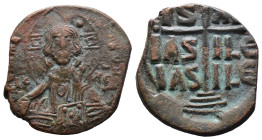 (Bronze, 10.57g 30mm) BYZANTINE EMPIRE. Time of Romanus III Argyrus. 1028-1034. Æ follis