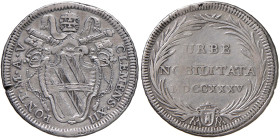 Clemente XII (1730-1740) Testone 1735 An. V - Munt. 52 AG (g 8,10) Mancanza di metallo e graffi al D/
BB