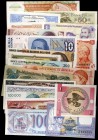 Lote de 20 billetes extranjeros, todos de distintos países. S/C-/S/C.