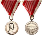 Austria - Hungary Bravery Silver Medal "Der Tapferkeit" II Class Type IV 1917 - 1918 (ND)