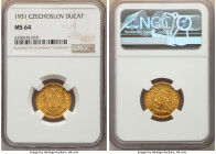 Republic gold Ducat 1931 MS64 NGC, Kremnitz mint, KM8. 

HID09801242017

© 2022 Heritage Auctions | All Rights Reserved