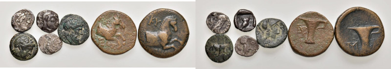 Lotto di sette monete greche di piccolo e piccolissimo modulo, da classificare
...