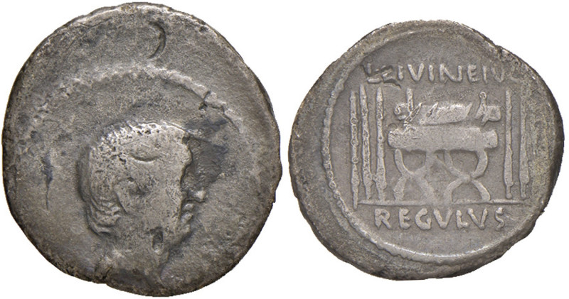 Livineia - L. Livineius Regulus - Denario (42 a.C.) Testa di Livineio Regolo a d...