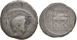 Livineia - L. Livineius Regulus - Denario (42 a.C.) Testa di Livineio Regolo a d., senza leggenda - R/ Sedia curule tra due fasci - B. 8; Cr. 494/28 A...