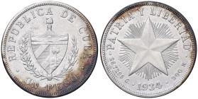CUBA Peso 1934 - KM 15.2 AG (g 26,65) Colpo al bordo, ossidazioni nere
BB/SPL