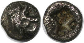 Griechische Münzen, THRACIA. ABDERA. Tetartemorion (1/4 Obol) 6./5. Jahrhundert. Vs.: Greif (?). Rs.: Unregelmäßiges Quadratum inkusum. Silber. 0.1505...