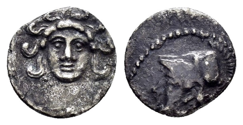 CILICIA. Uncertain.(4th century BC).Obol.

Obv : Facing gorgoneion.

Rev : Helme...