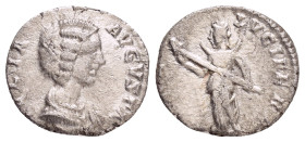 JULIA DOMNA.(Augusta, 193-217).Rome.Denarius.

Weight : 2.1 gr
Diameter : 16 mm