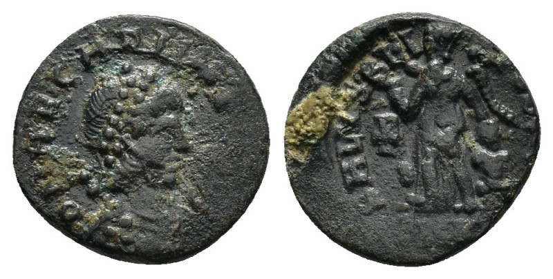 ARCADIUS (383-408). Ae. 

Weight : 1.1 gr
Diameter : 13 mm