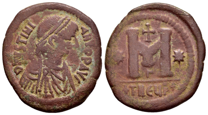 JUSTINIAN I (527-565).Theoupolis (Antioch).Ae.

Obv : D N IVSTINIANVS P P AVG.
D...