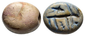 EGYPTIAN SCARAB.(Circa 1650-1550 BC).Faience.

Weight : 1.8 gr
Diameter : 14 mm