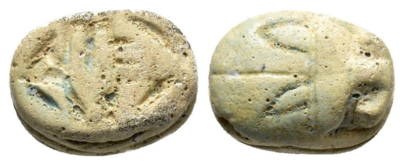 EGYPTIAN SCARAB.(Circa 1650-1550 BC).Faience.

Weight : 1.6 gr
Diameter : 12 mm