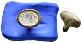 ROMAN BRONZE MILITARY BUCKLE.(1st-2nd century).Ae.

Weight : 4.5 gr
Diameter : 17 mm
