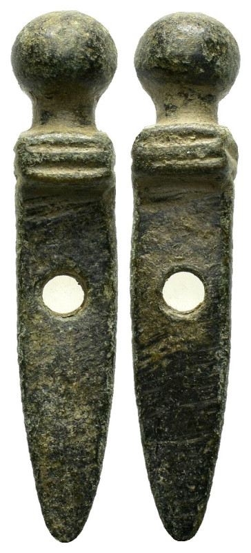 ANCIENT ROMAN BRONZE SWORD PENDANT.(Circa 1st - 2nd century).Ae.

Weight : 7.2 g...