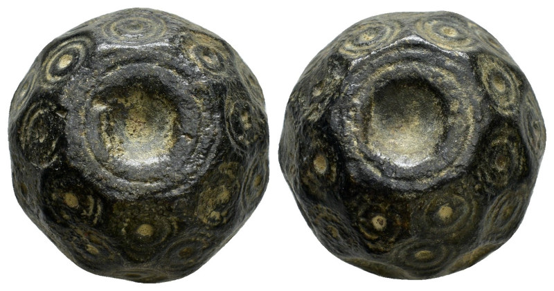 ANCIENT ISLAMIC BRONZE COMMERCİAL WEIGHTS (15TH-19TH AD)

Weight : 56.4 gr
Diame...