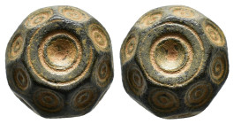 ANCIENT ISLAMIC BRONZE COMMERCİAL WEIGHTS (15TH-19TH AD)

Weight : 29.2 gr
Diameter : 19 mm