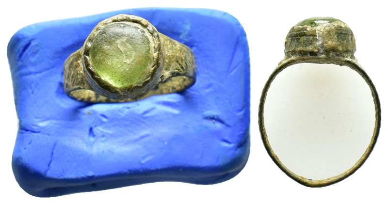 ANCIENT ROMAN BRONZE RING.(3rd–4th centuries).Ae.

Weight : 3.7 gr
Diameter : 28...