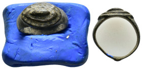 ANCIENT ROMAN BRONZE RING.(3rd–4th centuries).Ae.

Weight : 5.8 gr
Diameter : 24 mm