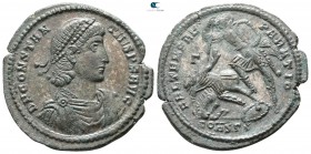 Constantius II AD 337-361. Constantinople. Maiorina Æ