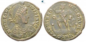 Theodosius I. AD 379-395. Constantinople. Centenionalis Æ