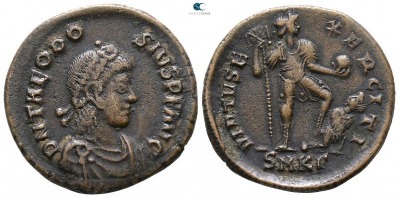 Theodosius I. AD 379-395. Cyzicus
Nummus Æ

 22mm., 6,11g.



good very f...
