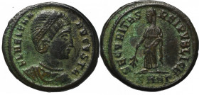 Roman Empire, Helena, Folles