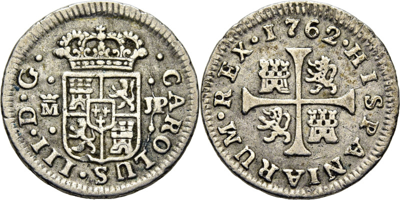 CARLOS III. Madrid. 1/2 real. 1762. JP. Cy11045. 1´37 g. Rebaba en horizontal a ...