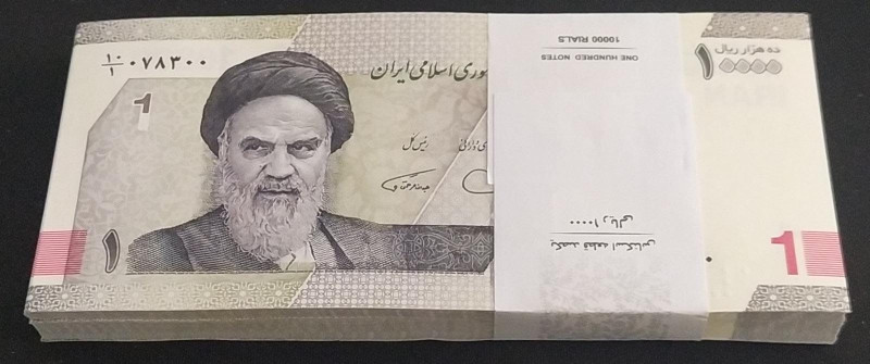 Iran, 10.000 Rials, 2022, UNC, p16a, BUNDLE
UNC
(Total 100 Banknotes)
Estimat...