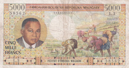 Madagascar, 5.000 Francs = 1.000 Ariary, 1966, VF, p60a
VF
There are pinholes and spots.
Estimate: USD 125 - 250