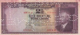 Turkey, 2 1/2 Lira, 1947, VF(+), p140, 3.Emission
VF(+)
SPECIMENStained
Estimate: USD 75 - 150