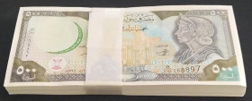 Syria, 500 Pounds, 1998, UNC, p110, BUNDLE
UNC
(Total 100 Banknotes)
Estimate: USD 50 - 100