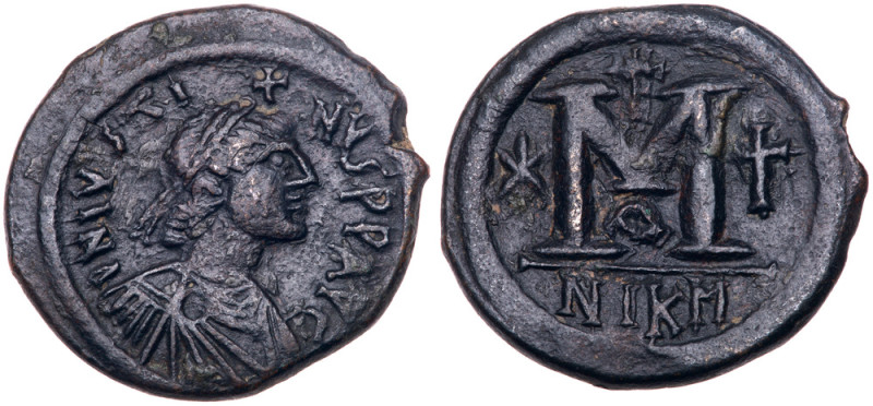 Justin I. &AElig; Follis (15.99 g), 518-527. Nicomedia. D N IVSTINVS P P AVG, di...